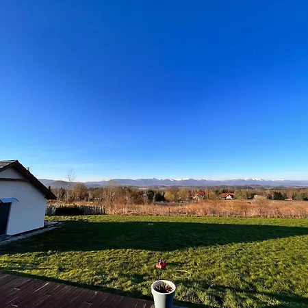 Climb Cottage Komarno Екстер'єр фото