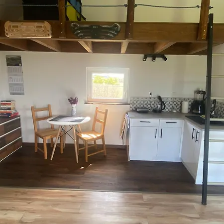 Climb Cottage Komarno Екстер'єр фото